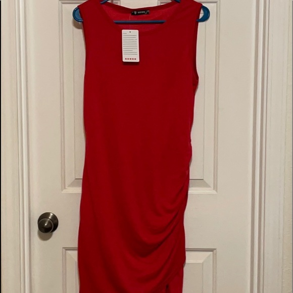 Dresses & Skirts - Red side cinched dress.